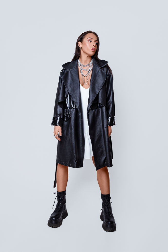 RAINCOAT BLACK