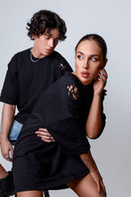 Load image into Gallery viewer, RIPPED T-SHIRT UNISEX
